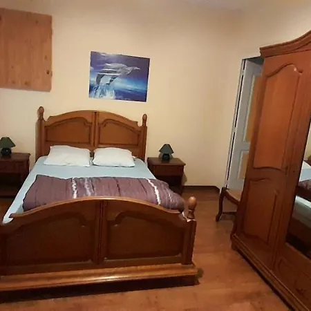 Holiday home Maison De 3 Chambres Avec Jardin Clos A A 3 Km De La *
